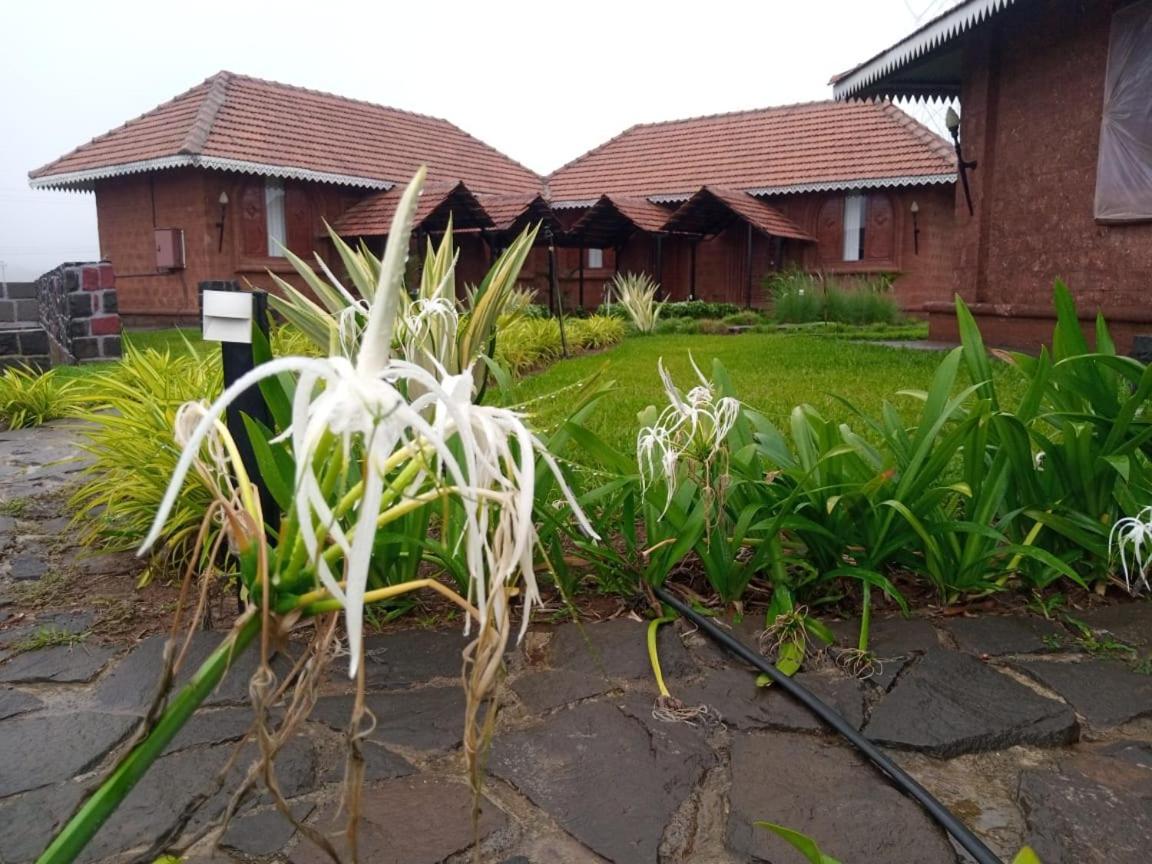 Umbartha Resort Naneghat Ghātghar Extérieur photo
